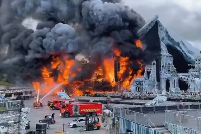 Incendio en el escenario principal de Tomorrowland a dos días de su arranque