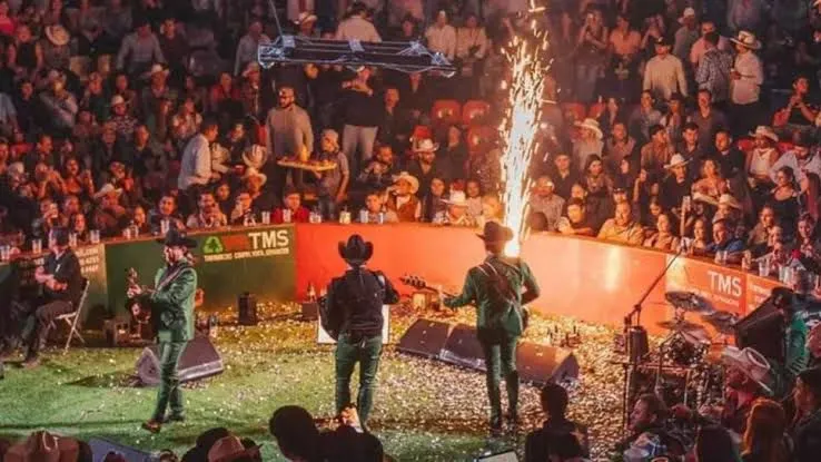 Investigan a Los Alegres del Barranco por presunto karaoke de narcocorridos en Jalisco