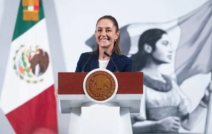 Sheinbaum felicita a Mark Carney por su triunfo en las elecciones de Canadá