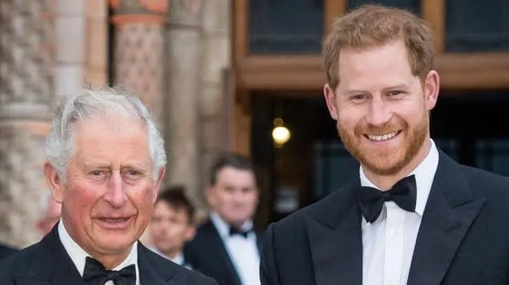 Rey Carlos III y el príncipe Harry se reencuentran tras 19 meses