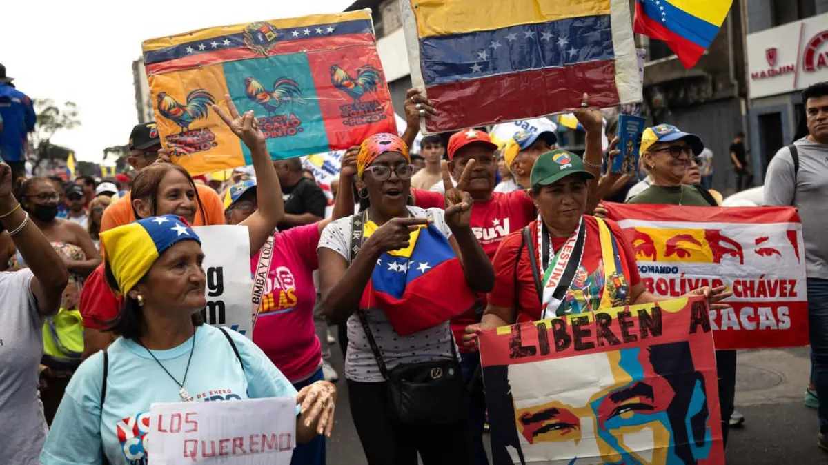 Chavistas marchan en Caracas para exigir la liberación de Nicolás Maduro
