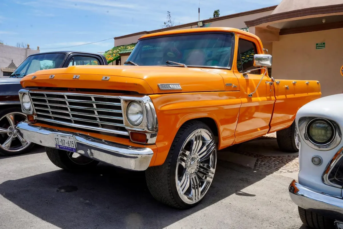 Anuncian exhibición de autos clásicos en Ramos Arizpe este 11 de mayo como parte de los festejos por el 45 aniversario de la ciudad y del Día de Las Madres
