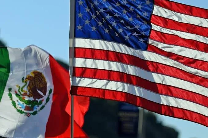 Tribunal estadounidense revoca aranceles del 25% a productos mexicanos
