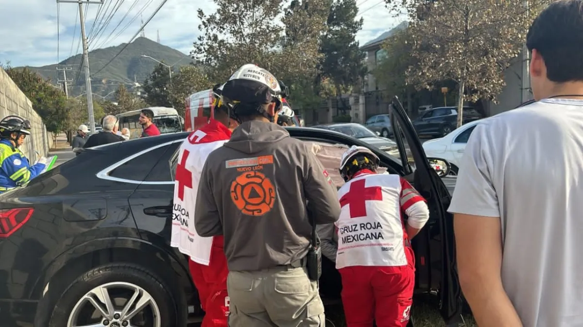Accidente vial en Hacienda San Agustín moviliza a cuerpos de auxilio en San Pedro