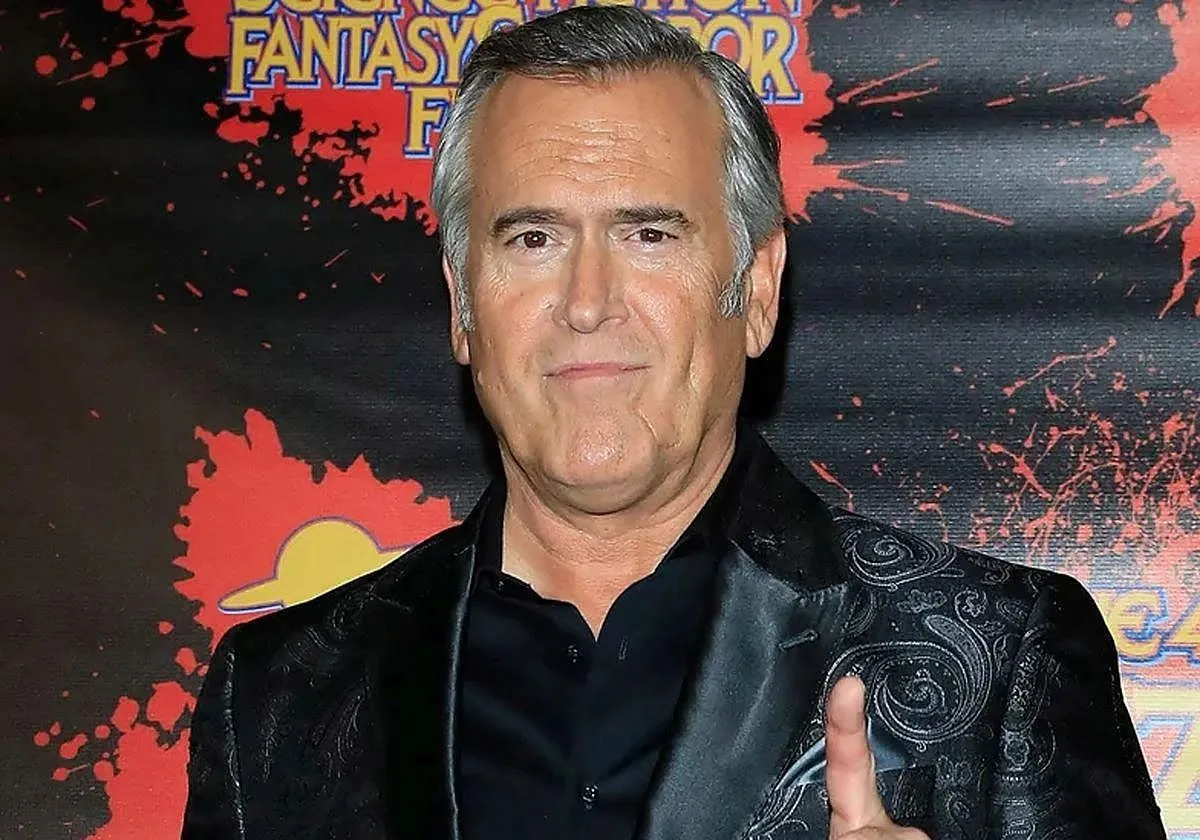 Bruce Campbell revela que padece cáncer y comenzará tratamiento
