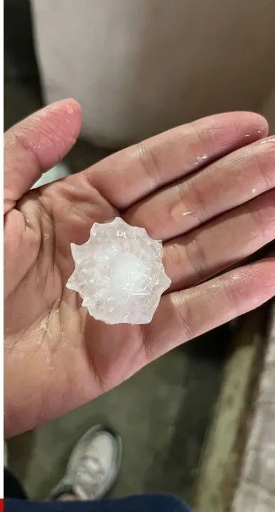 Cae fuerte granizada en Ciénega de Flores, Nuevo León