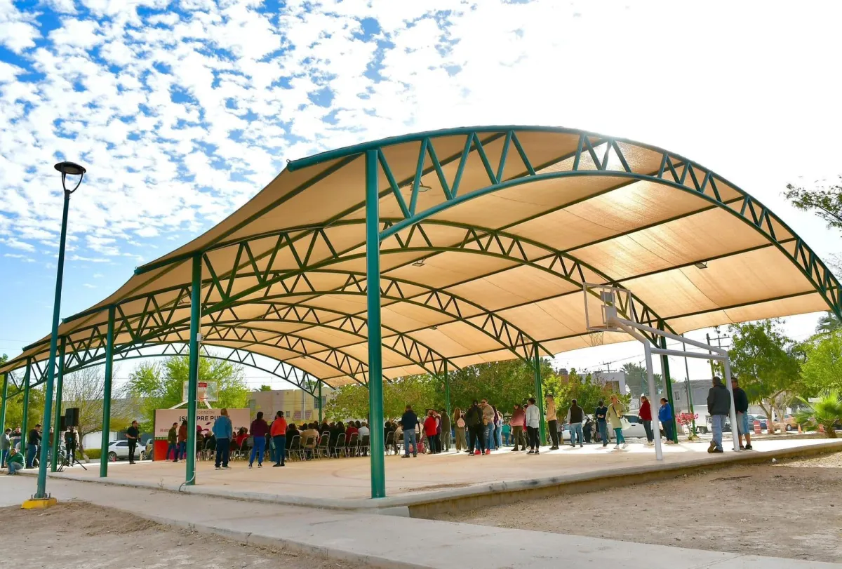 Roman Alberto Cepeda inaugura nueva techumbre en la colonia El Kiosko en beneficio de más de 10 mil habitantes