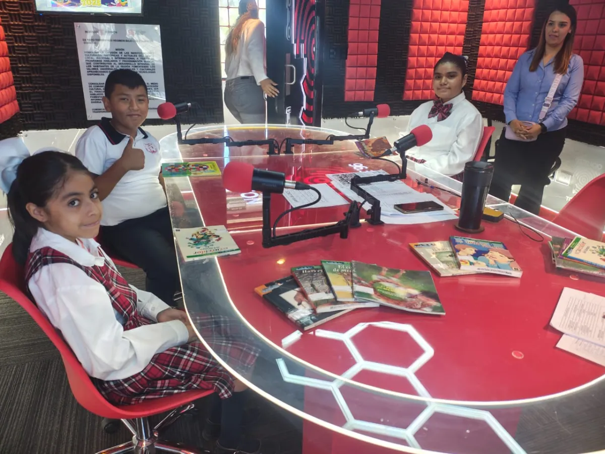 Anuncian a los semifinalistas del concurso de lectura por radio en Torreón