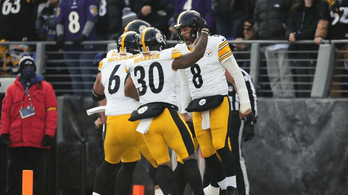Steelers firma remontada épica, gana la AFC Norte y elimina a Ravens