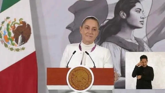 Sheinbaum ve estratégica la alianza entre Viva y Volaris para fortalecer la aviación mexicana