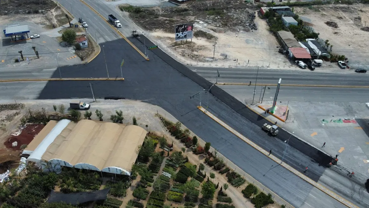 Avanza adecuación vial en crucero Valdés Sánchez y Colosio para mejorar movilidad en Saltillo