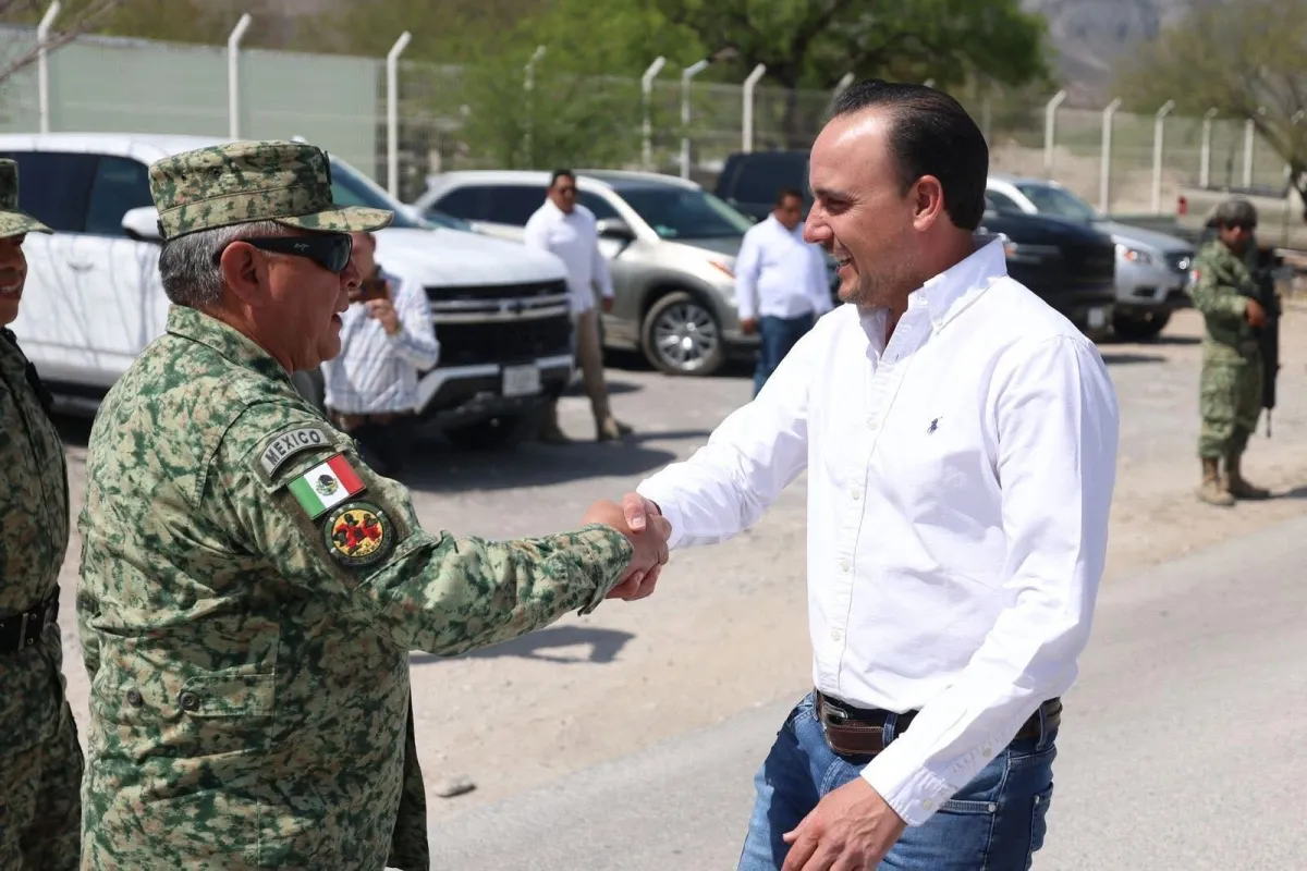 ENTREGAN NUEVOS CUARTELES PARA LA POLICÍA ESTATAL Y EL EJÉRCITO EN COAHUILA