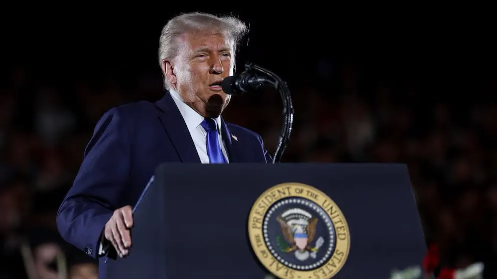 Trump revela entre burlas supuesta llamada de Sheinbaum por el “Golfo de América”