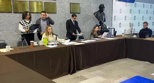 Avanza nueva Ley de Educación en Nuevo León en medio de críticas y abstenciones