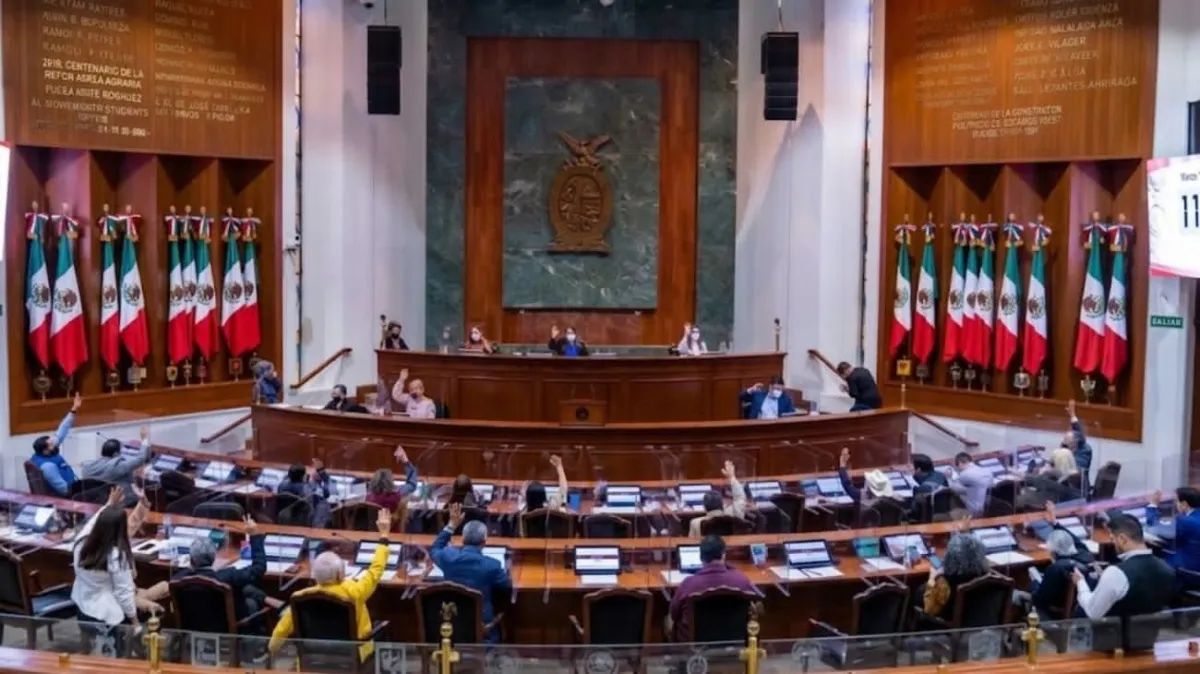 Congreso de Sinaloa aplaza sesión para elegir gobernador interino