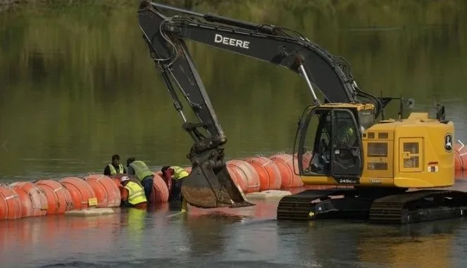 Trump impulsará primer muro de boyas flotantes en Texas