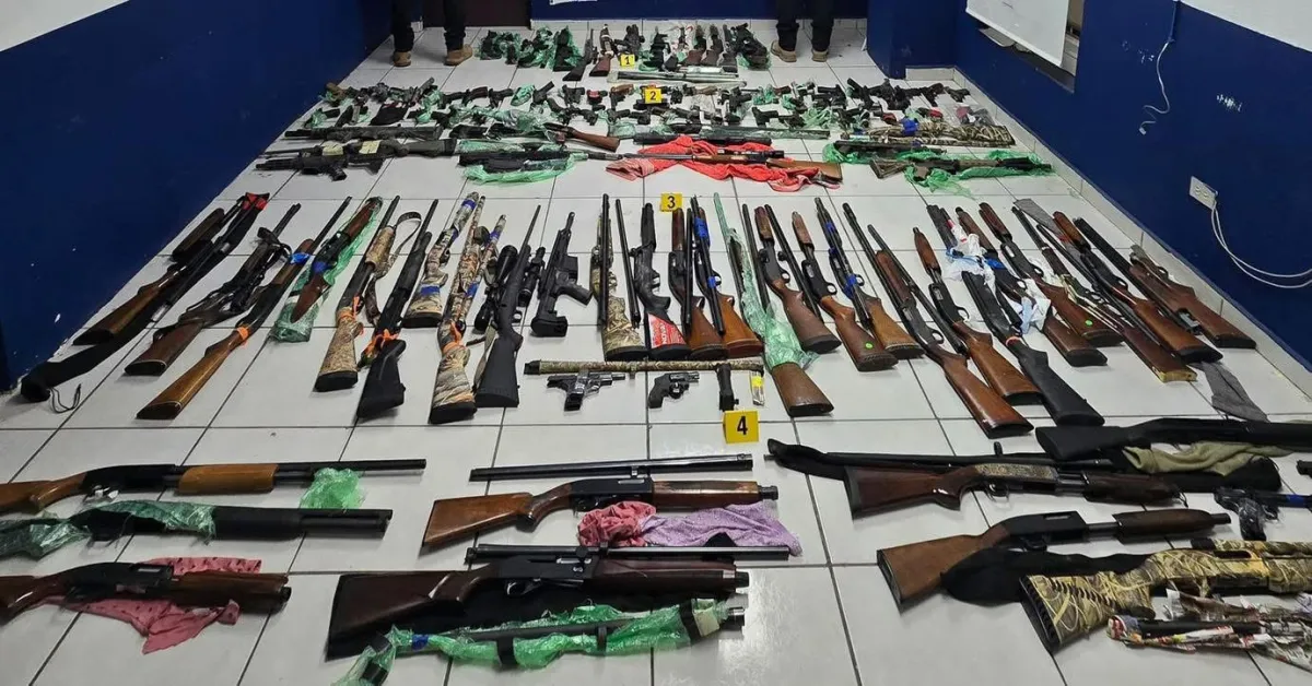 Aseguran 116 armas en Piedras Negras; frustran posible envío a grupos criminales