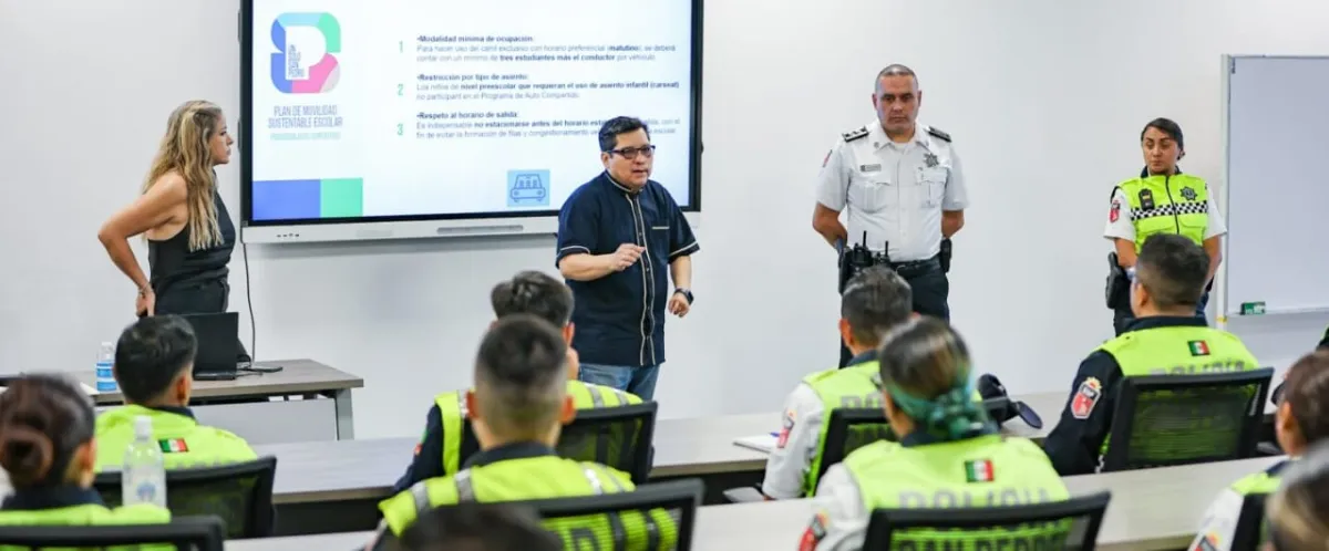 Refuerza San Pedro movilidad escolar con capacitación a agentes viales sobre carpool y transporte escolar