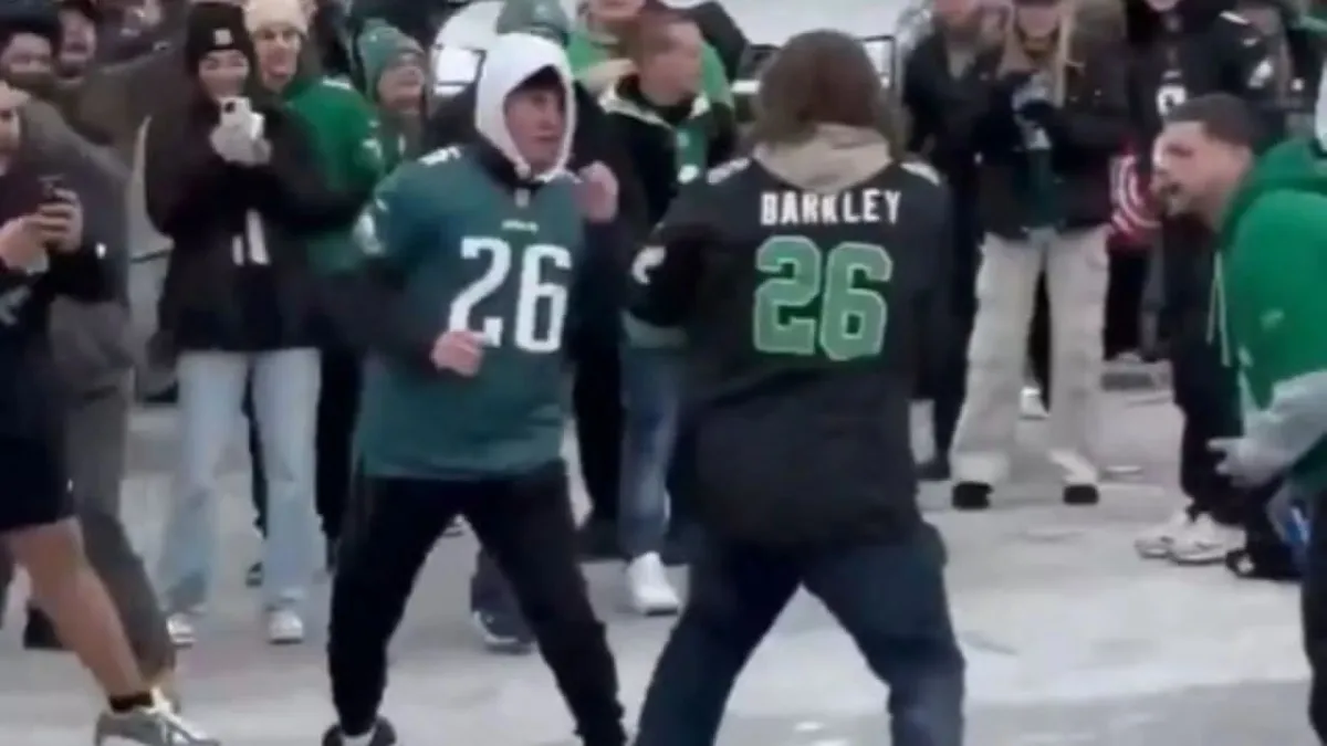 Peleas entre aficionados empañan juego de Eagles; hay heridos afuera del estadio