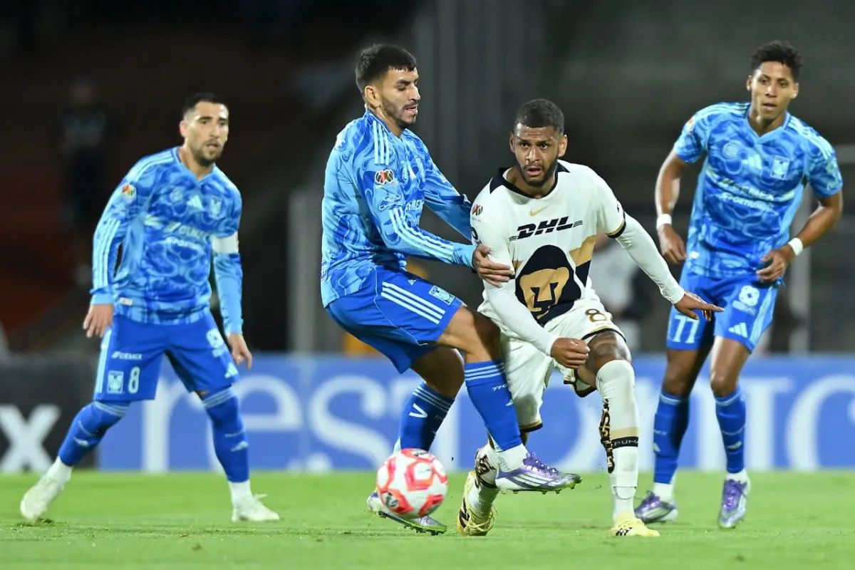 Tigres salva una nueva derrota en su visita a Pumas en un partido falto de emociones