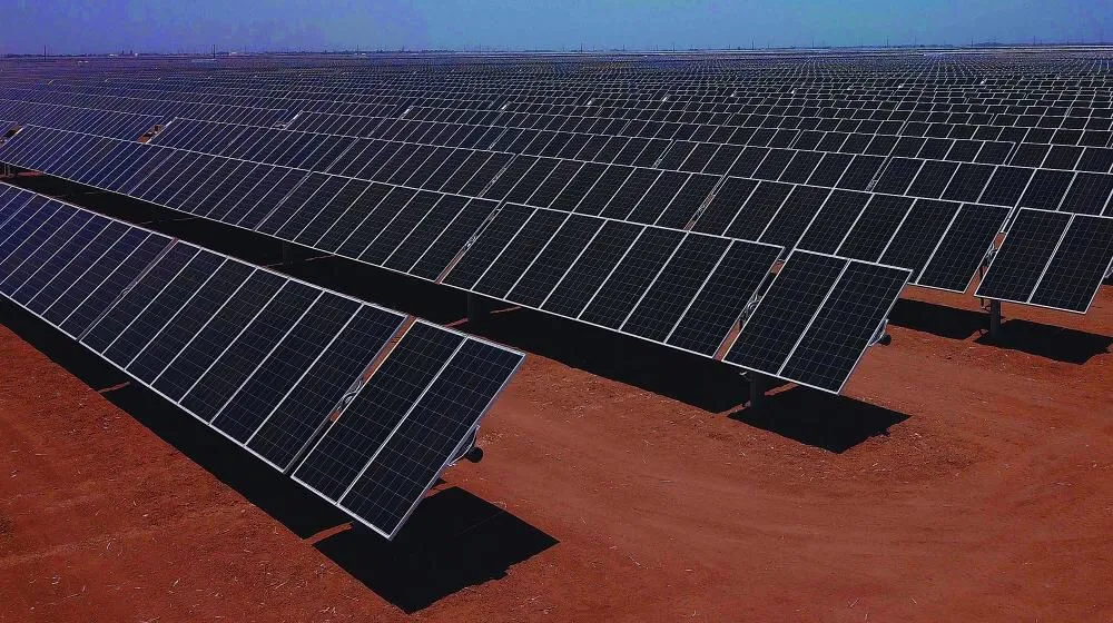 EE.UU. busca imponer aranceles de hasta el 3.500 % a los paneles solares del sudeste asiático
