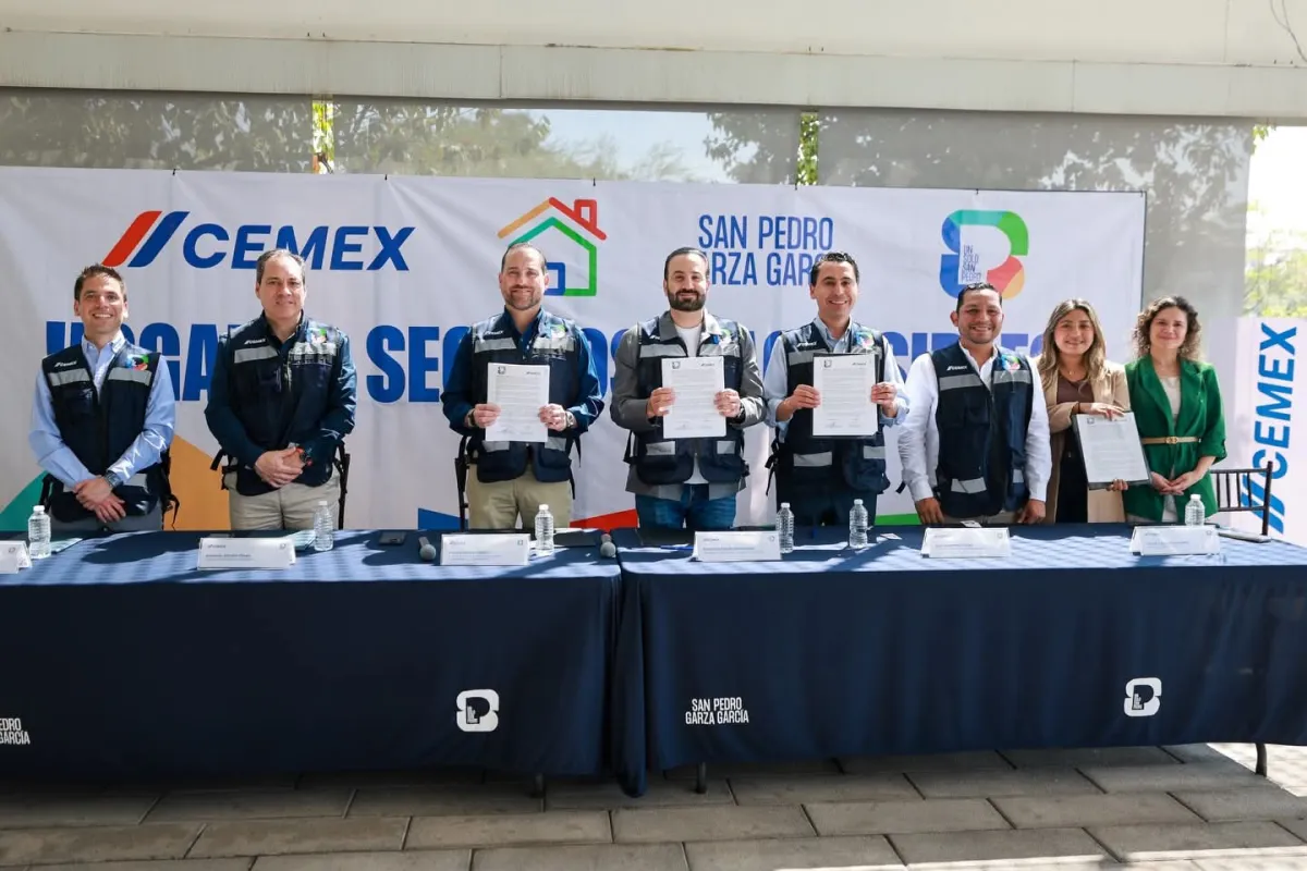 San Pedro impulsa mejora de viviendas con donación de cemento en colaboracion con CEMEX