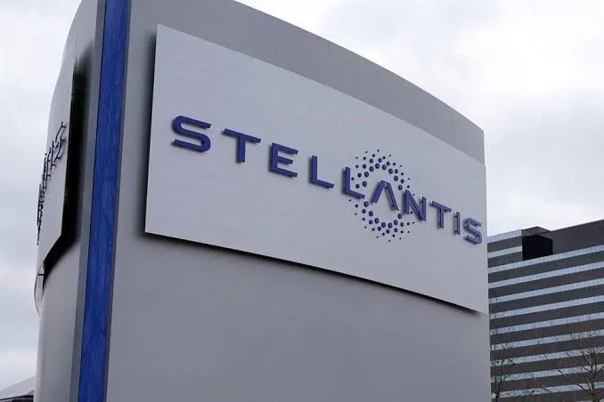 Stellantis suspende operaciones en Canadá y México debido a aranceles