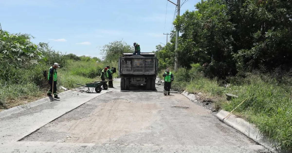 Rehabilitan Camino a Los Ramones y restablecen ruta 2B en Saltillo