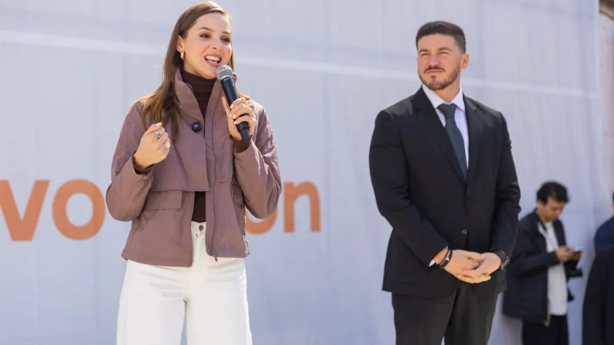 Samuel García y Mariana Rodríguez celebran el Día de la Candelaria con la Familia DIF
