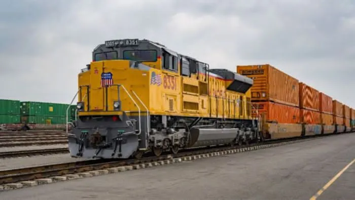 SRE confirma que tres mexicanos murieron dentro del tren hallado en Texas; investigan posible caso de hipertermia