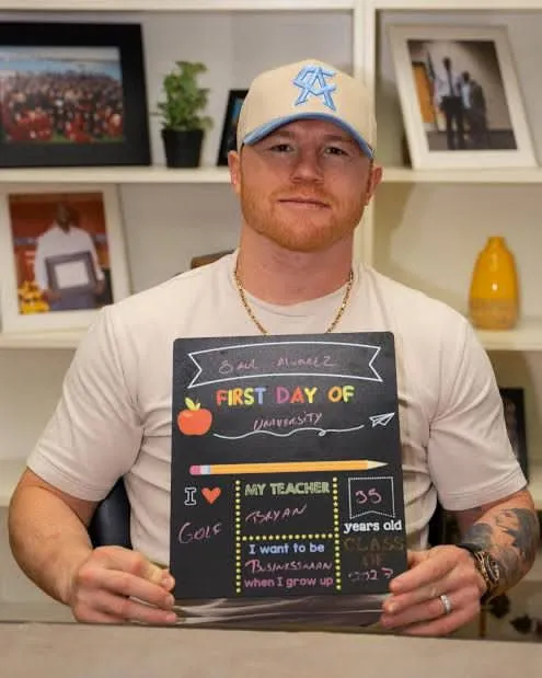 Canelo da giro a su vida fuera del ring y empieza la universidad a los 35 años