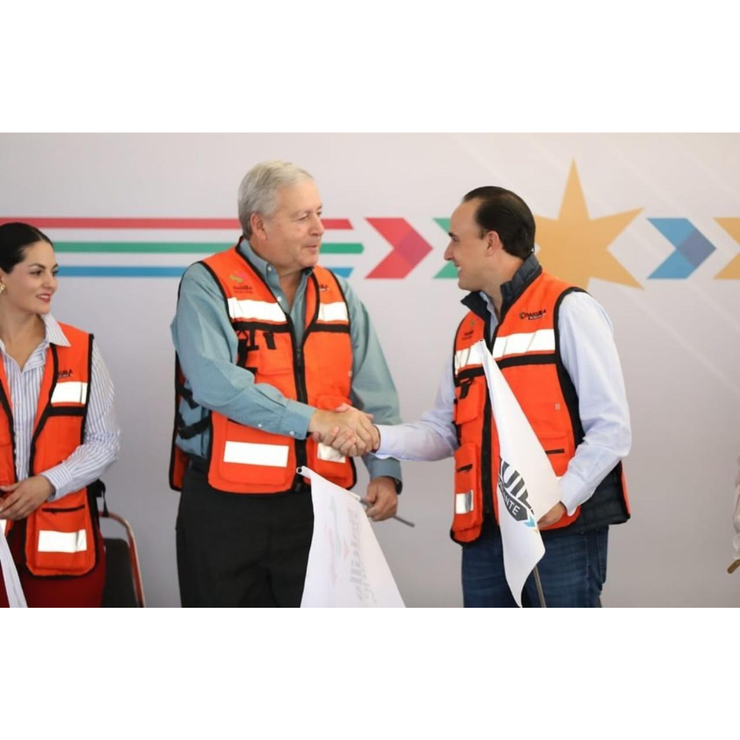 MANOLO JIMÉNEZ Y CHEMA FRAUSTRO REHABILITAN PAVIMENTACIÓN EN SALTILLO CON INVERSIÓN DE 25 MILLONES DE PESOS