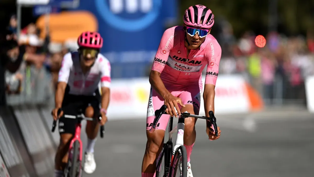 Isaac del Toro hace historia para México en el Giro de Italia