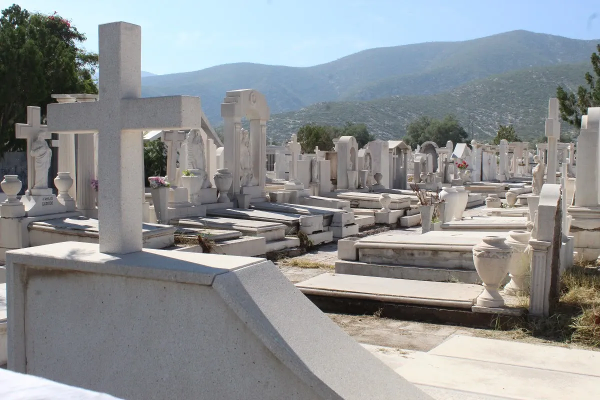 Panteones municipales estarán abiertos de 8:00 a 18:00 horas por el Día de Muertos