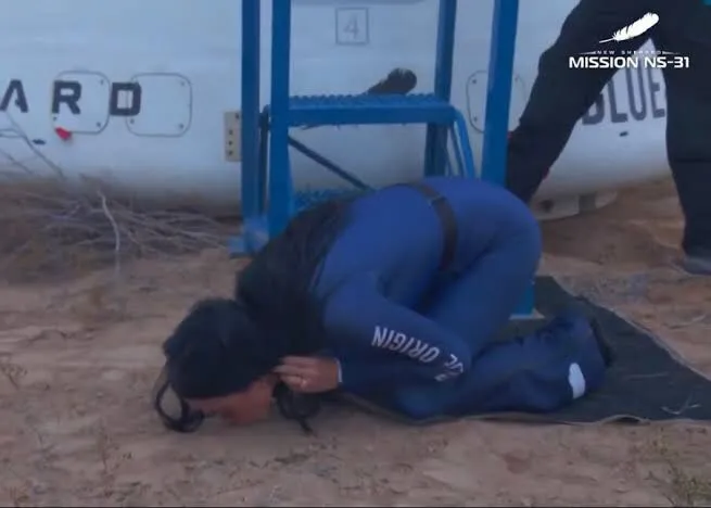 ¡Katy Perry vuelve a la Tierra sana y salva tras viajar al espacio!