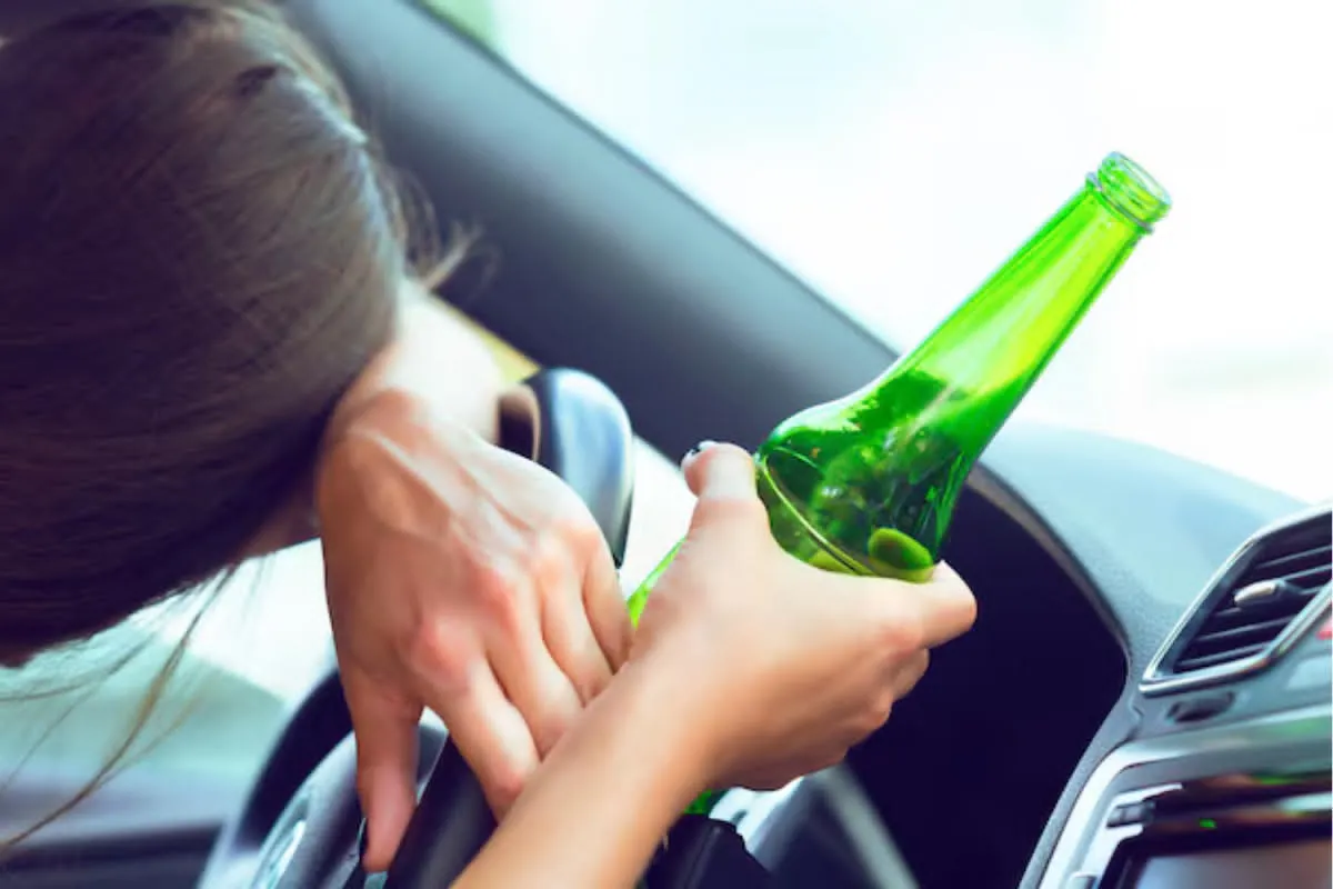 ¿Cuánto cuesta beber alcohol en la vía pública en Torreón? Esta es la multa en 2026