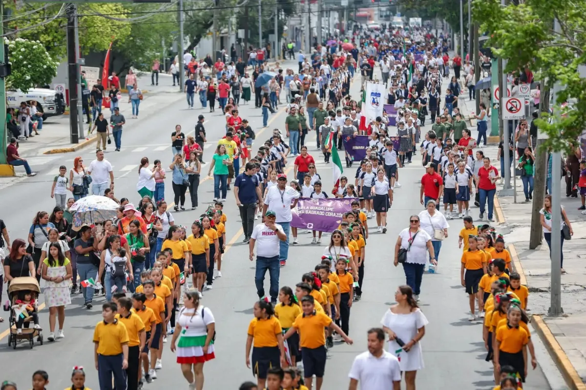 San Pedro celebra el 215 aniversario de la Independencia con desfile cívico
