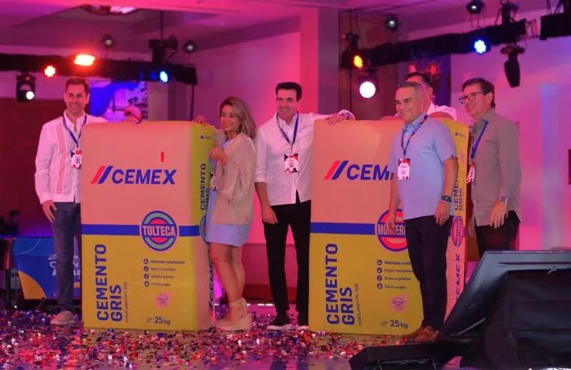 Cemex moderniza la imagen de sus sacos de cemento y refuerza su identidad en el mercado