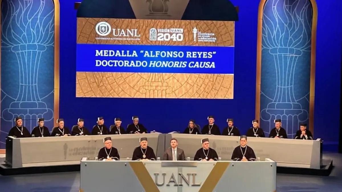 UANL distingue a tres figuras por sus aportaciones a la sociedad
