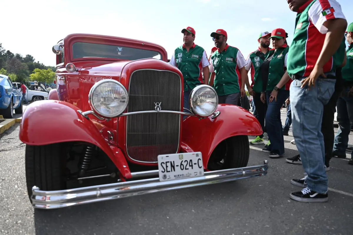 Más de 20 mil disfrutan la Expo Clásicos en Saltillo