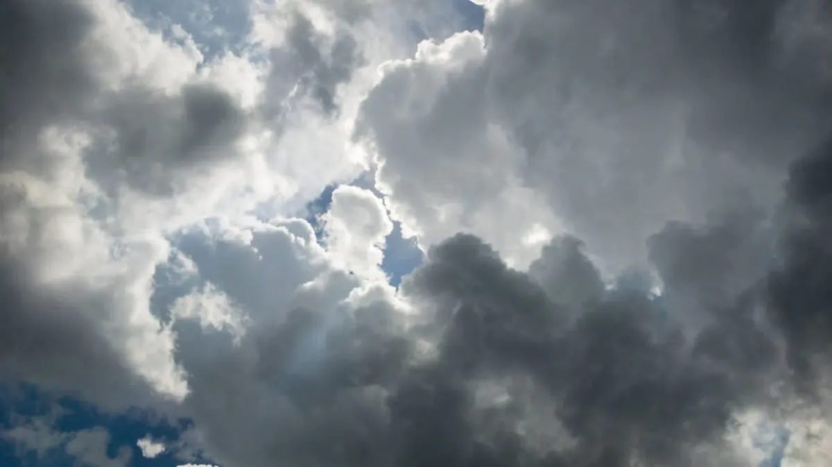 Pronostican lluvias intensas y temperaturas de hasta 45 grados este jueves en Nuevo León