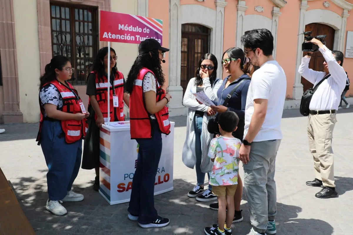 Ofrece Turismo recorridos peatonales por el Centro Histórico de Saltillo