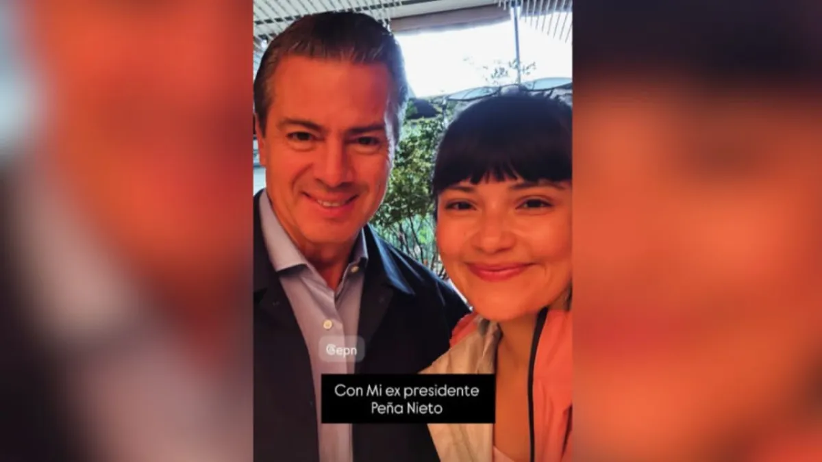 Captan a Enrique Peña Nieto en Japón; mexicana se toma foto con el expresidente en Kioto
