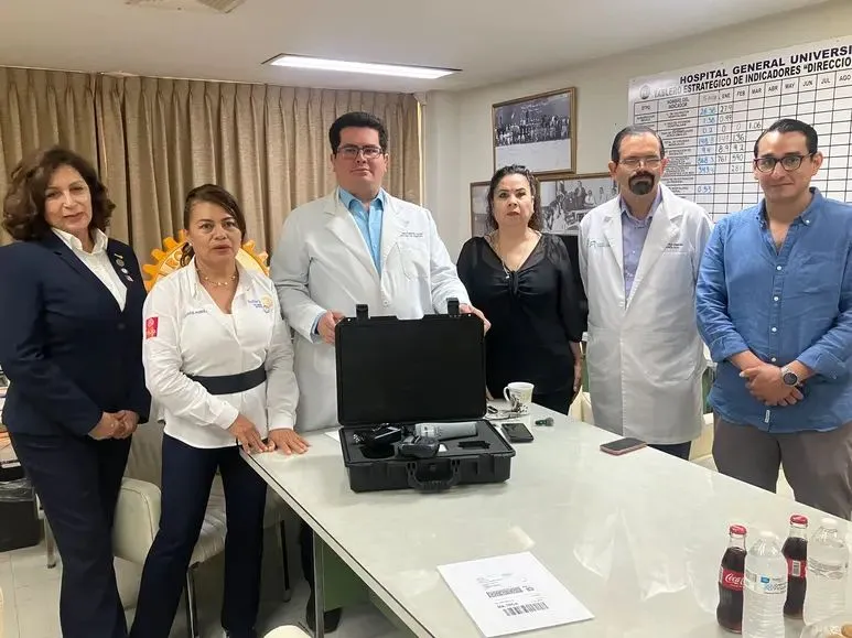 Club Rotario Torreón Centenario dona tonómetro al Hospital Universitario para prevenir glaucoma