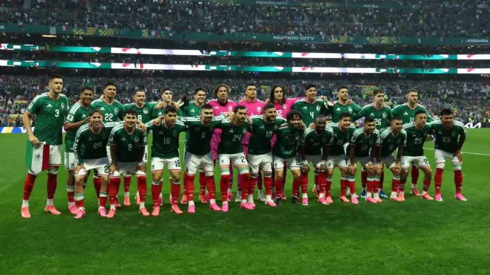 México podría buscar otro Mundial en 2038, plantea Emilio Azcárraga