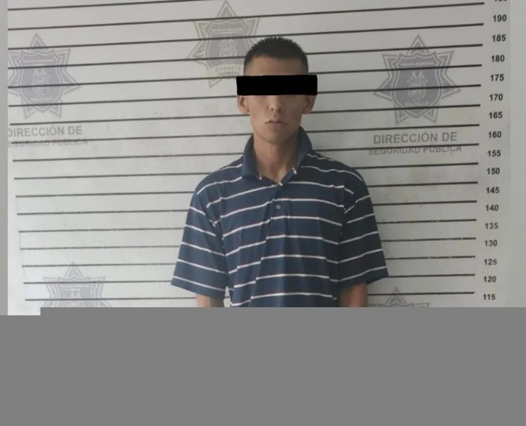 Comisaría de Saltillo detiene a presunto responsable de múltiples robos de vehículos