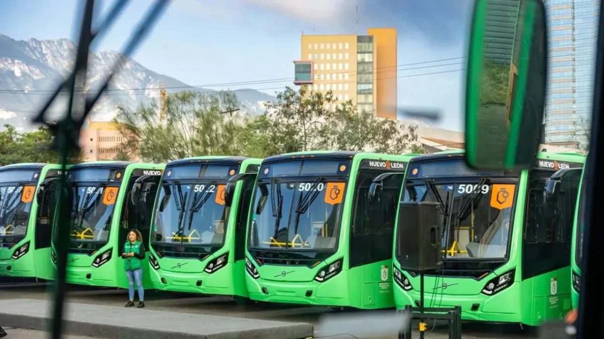 Modernización del transporte en la mira: llegan autobuses de alta tecnología a Monterrey