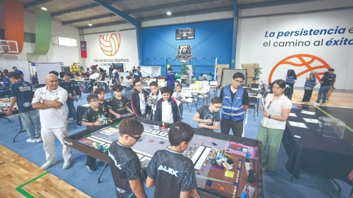 Estudiantes de secundaria en San Pedro ganan torneo regional de robótica