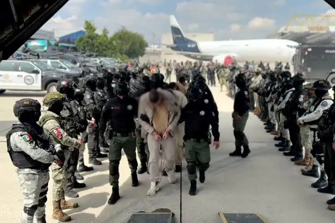 México entrega a 26 criminales a Estados Unidos por “interés nacional”