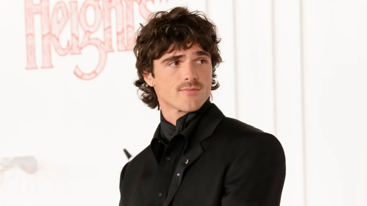 Accidente en rodaje obliga a hospitalizar a Jacob Elordi durante filmación de “Cumbres Borrascosas”